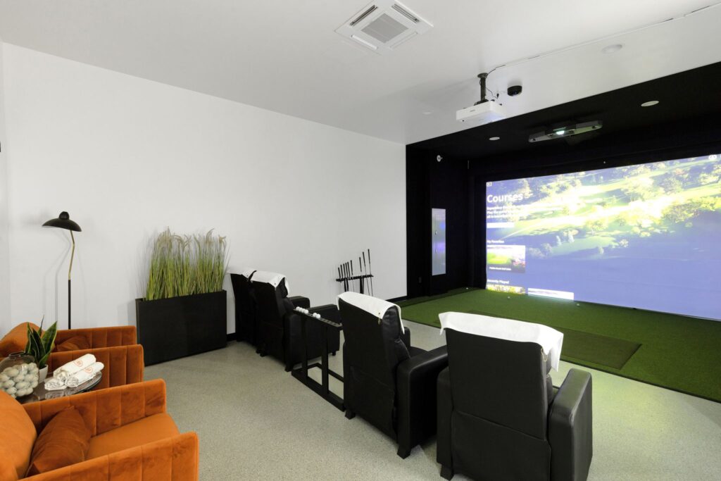 Golf simulator